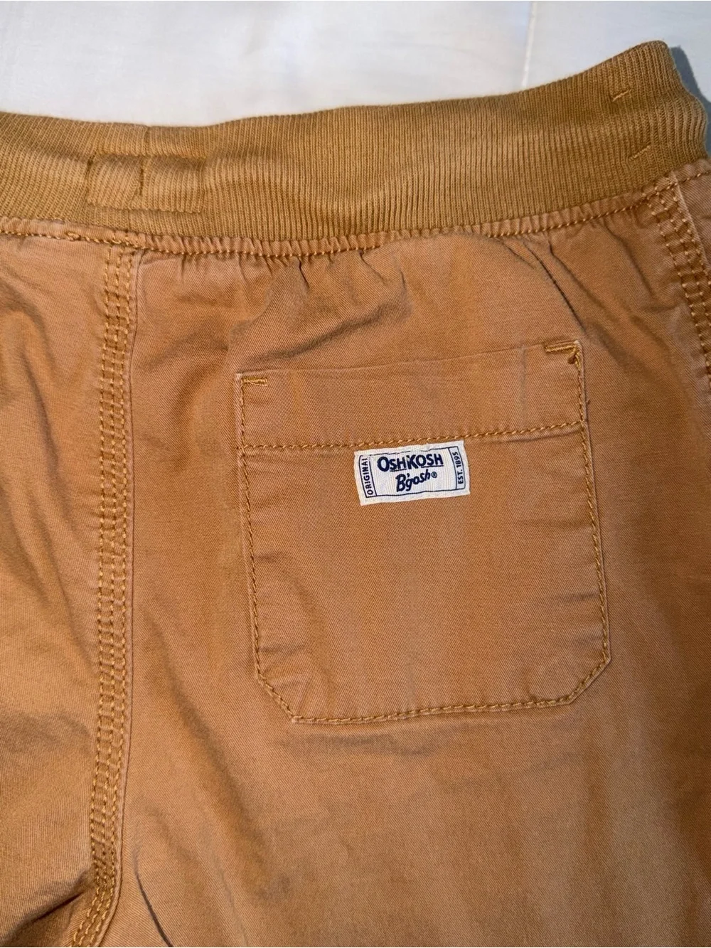 OShKosh B’gosh Boys Tan Casual Drawstring Shorts - Size 8